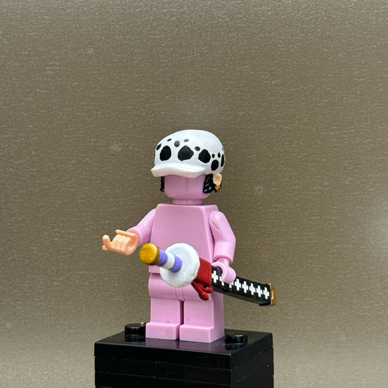 Trafalgar Law Accessory Collection – Custom Minifigure Add-ons One Piece